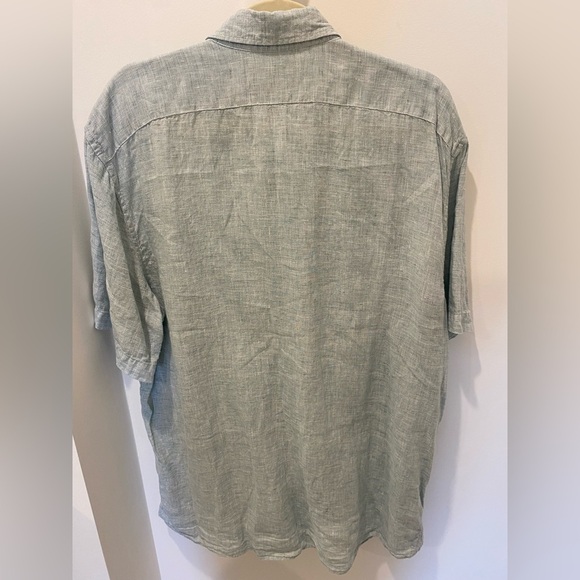 Banana Republic Men's Light Blue Casual Button-Down Shirt - Picture 2 of 6